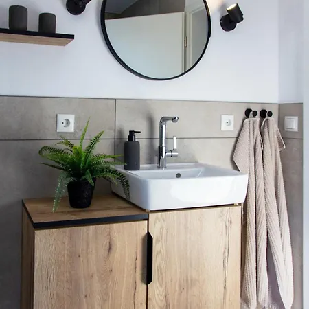 Semesterbostad Knipper Re24